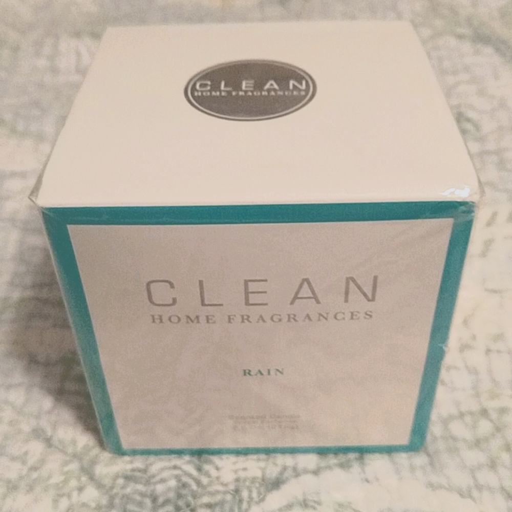 CLEAN Rain Luxury Candle Brand New Sealed Gift